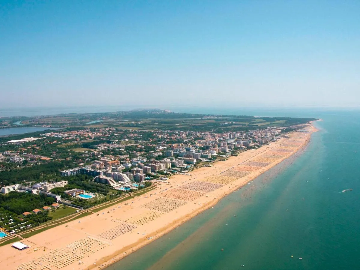 Apartment Villaggio Azzurro-3 By Interhome Bibione Italië